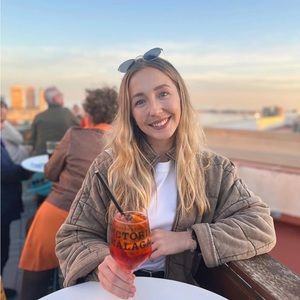 Meet your Posher, Irene